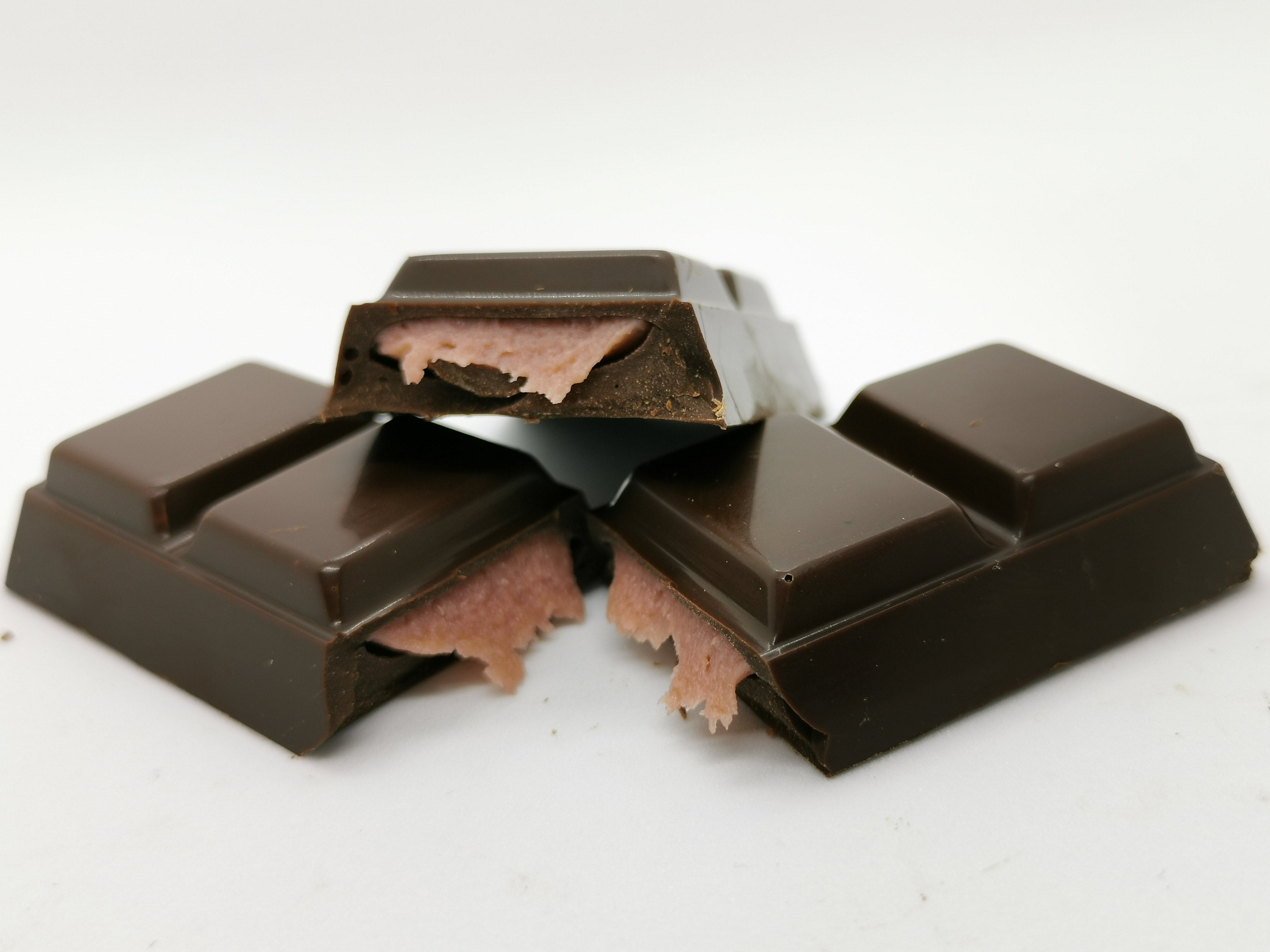 Barre farcie aux framboises 50g- Chocolat noir
